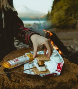 Person making smores
